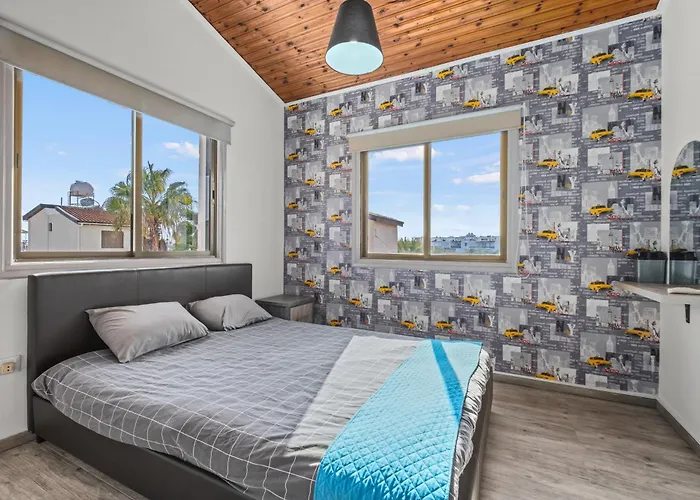 Demetris Менеоу